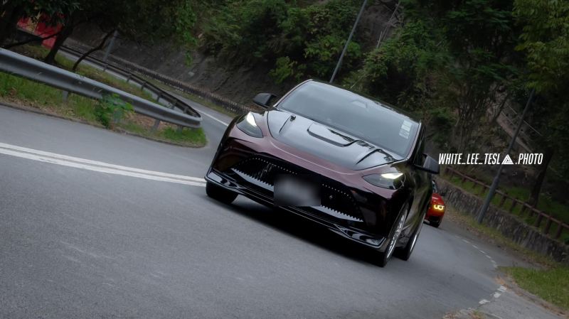 2024-11-06-white-lee-tesla-photo-d84fd12a3a6b