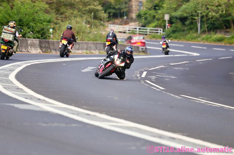 Yamaha R1