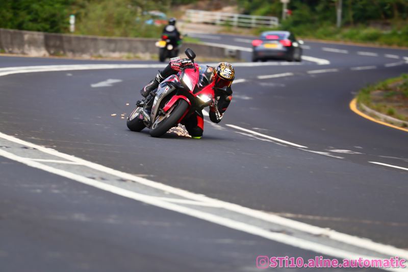 Yamaha R1