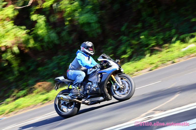 Yamaha R1