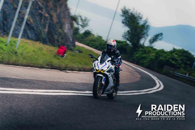 Yamaha R15