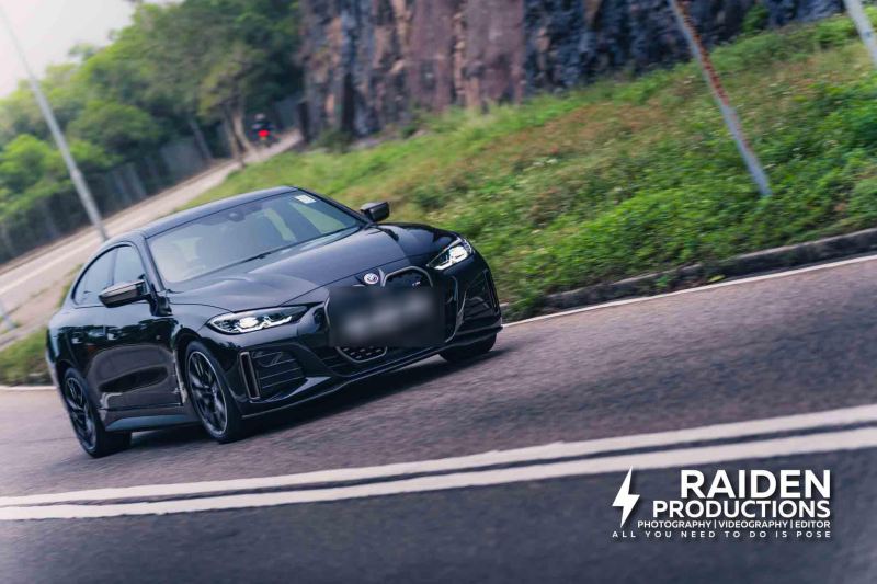 BMW i4