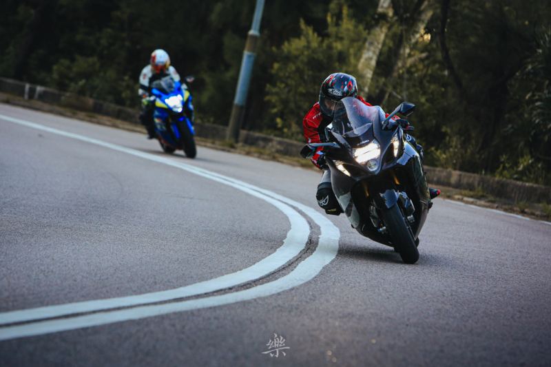 Yamaha R1