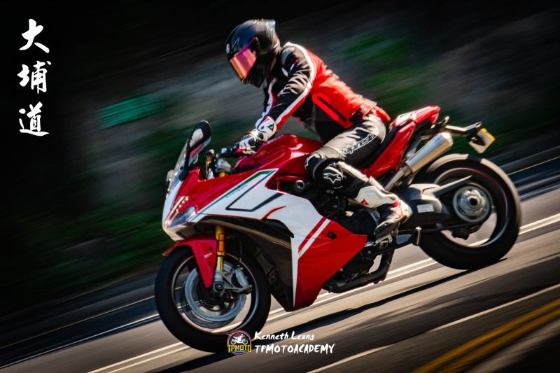 Aprilia RSV4