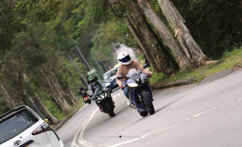 Yamaha R15