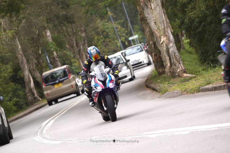 BMW M1000RR
