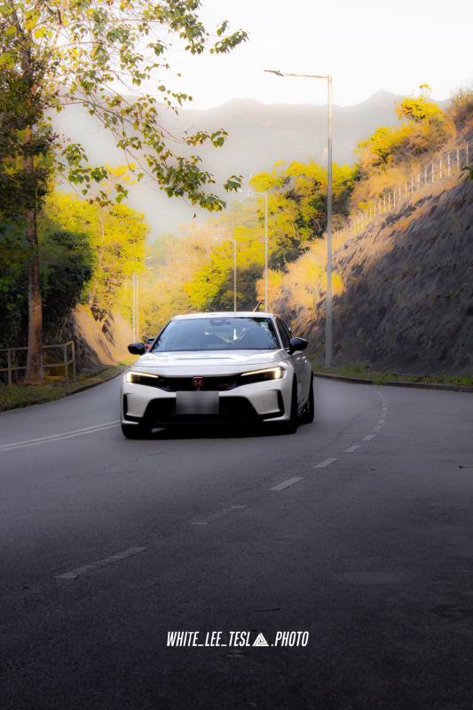 2024-12-03-white-lee-tesla-photo-c776ae8af171