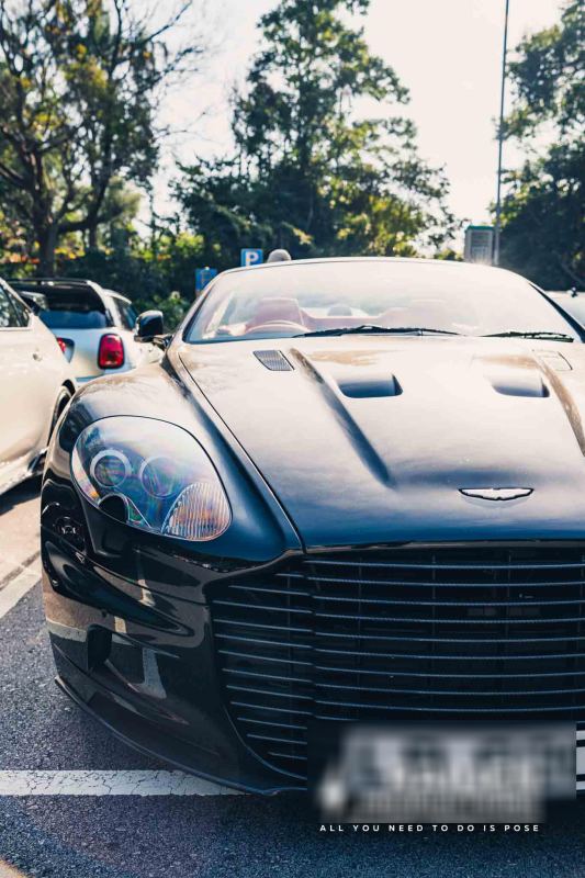Aston Martin DBS Volante