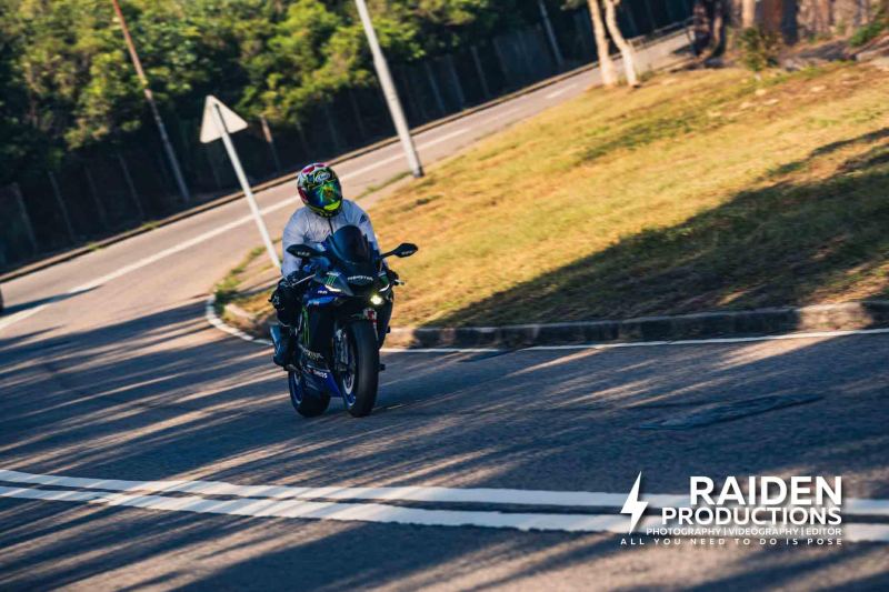 Yamaha YZF-R1