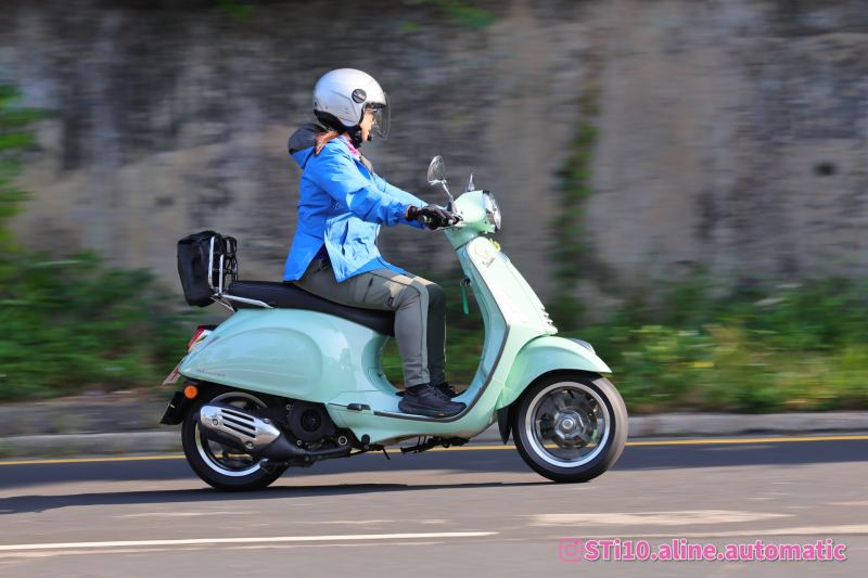 Vespa STi10