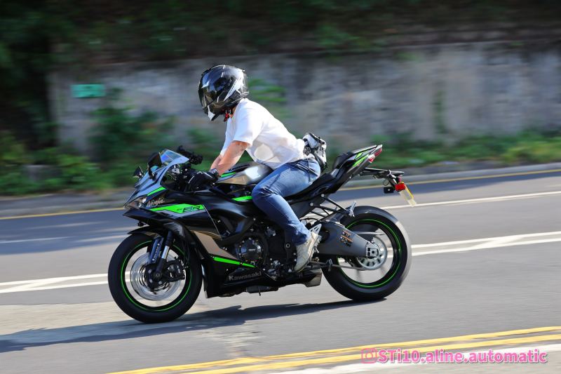 Kawasaki Ninja ER