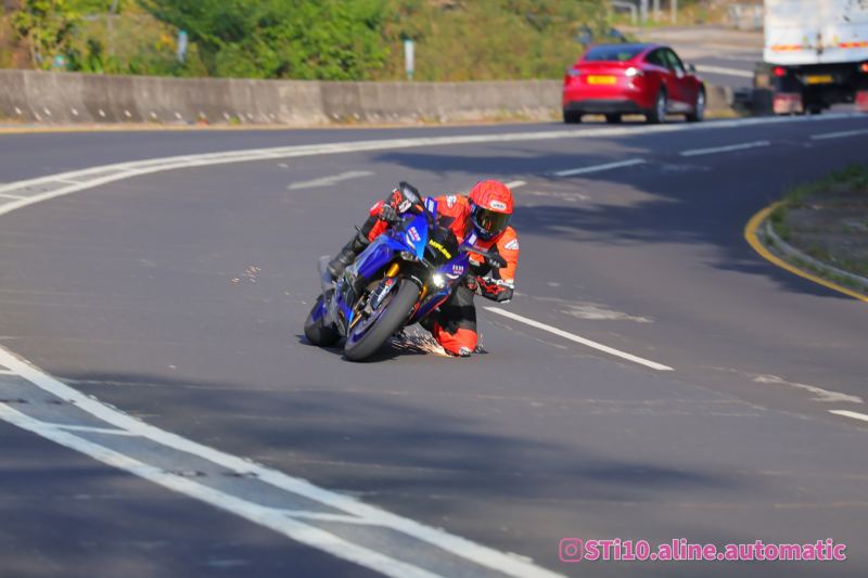 Yamaha R6