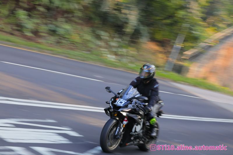 Yamaha R1