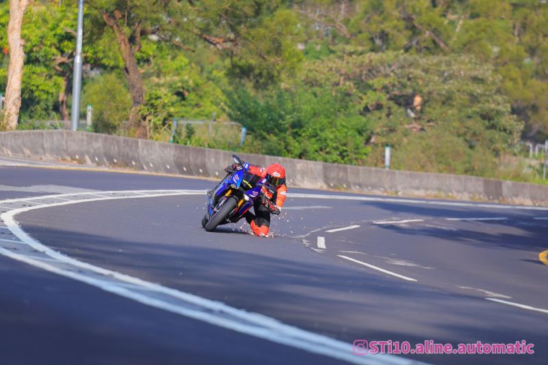 Yamaha R6