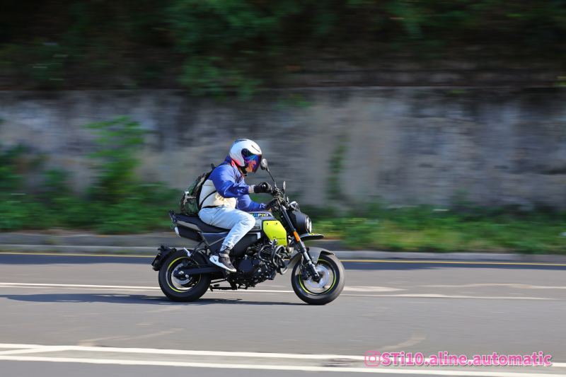 Kymco STi10