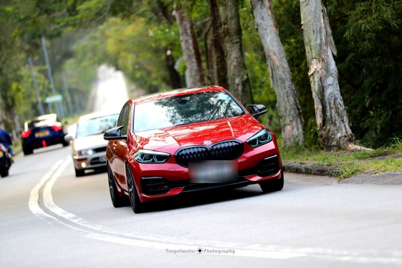 BMW M140i