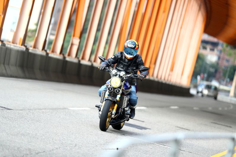 Yamaha XSR700