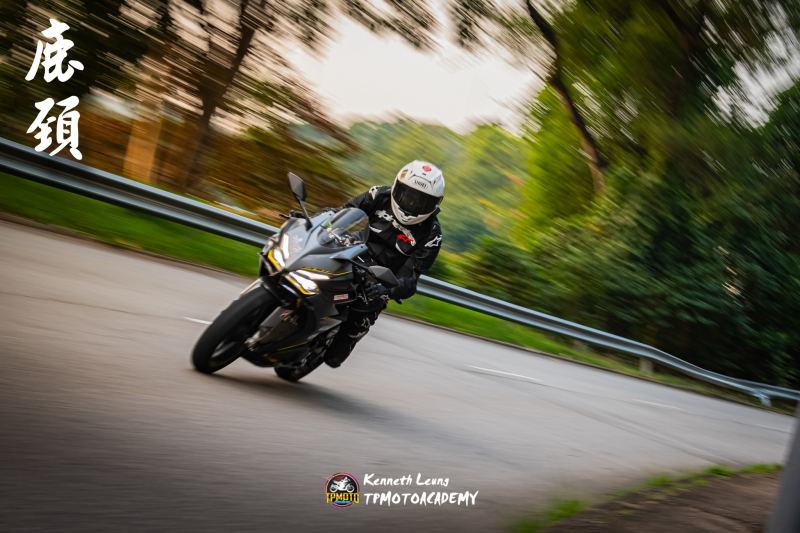 Yamaha R15