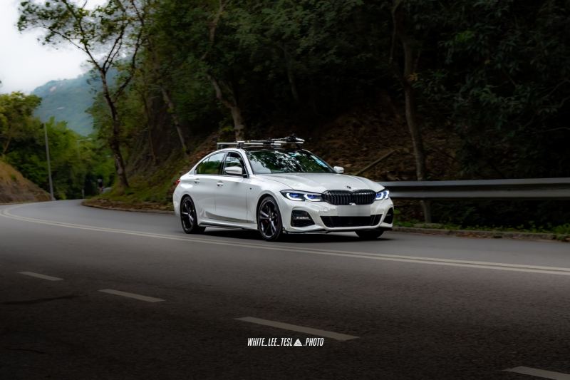 2024-12-10-white-lee-tesla-photo-01b703fcd297