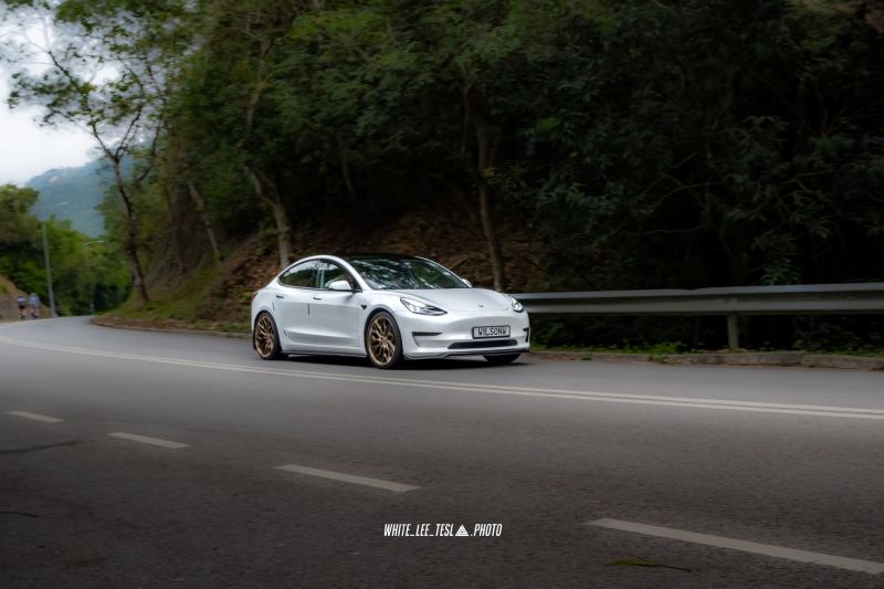 2024-12-10-white-lee-tesla-photo-433817b08f40