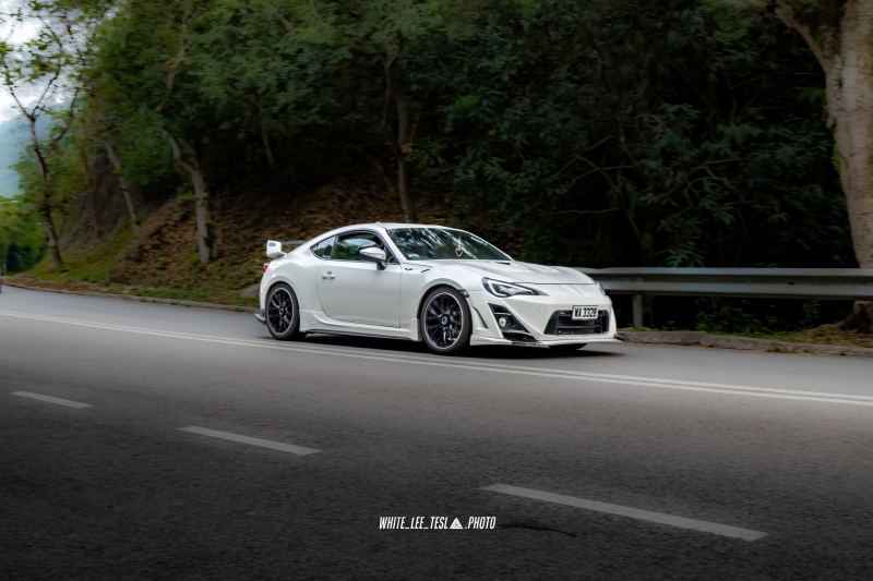 2024-12-10-white-lee-tesla-photo-5a0c42d890b2