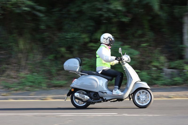 Vespa GTS
