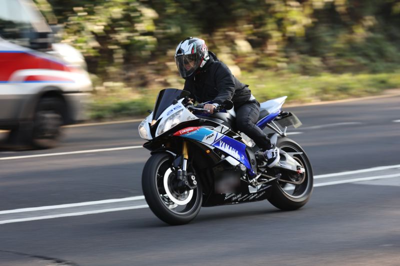 Yamaha R6