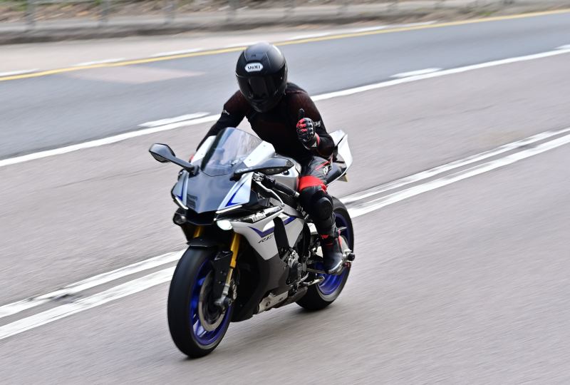 Yamaha YZF-R1