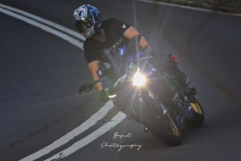Yamaha R1