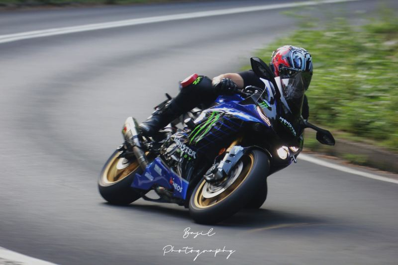 Yamaha R1