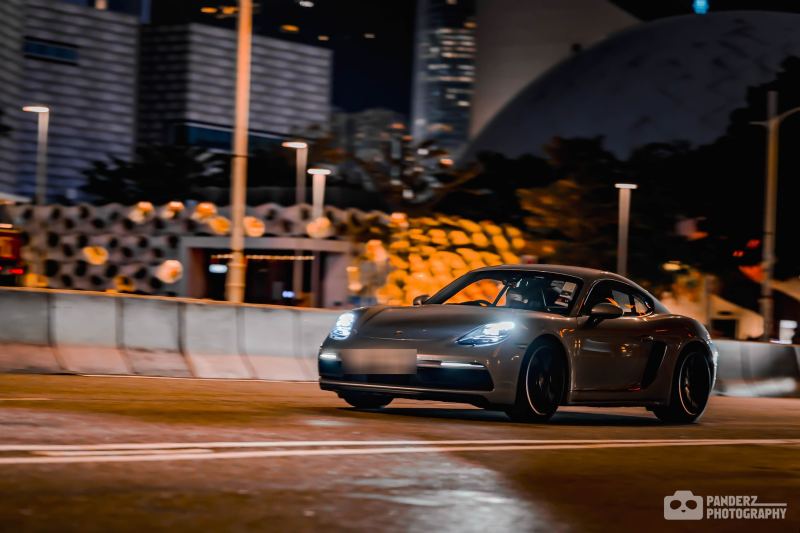 Porsche 718