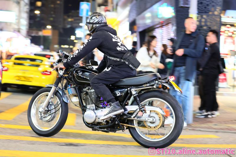 Yamaha SR400