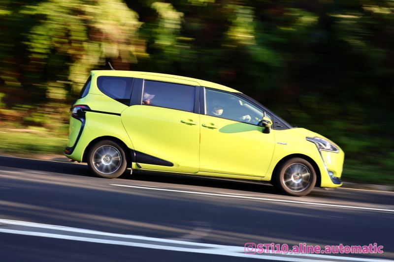 Toyota Sienta