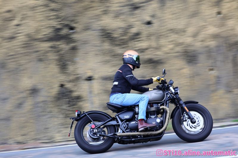 Triumph Gilette