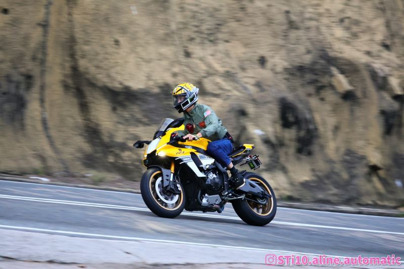 Yamaha R1