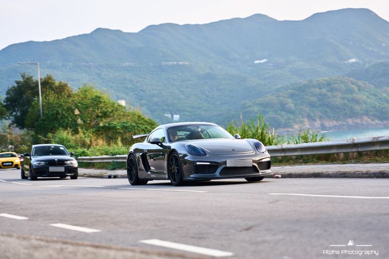 Porsche Cayman GT4