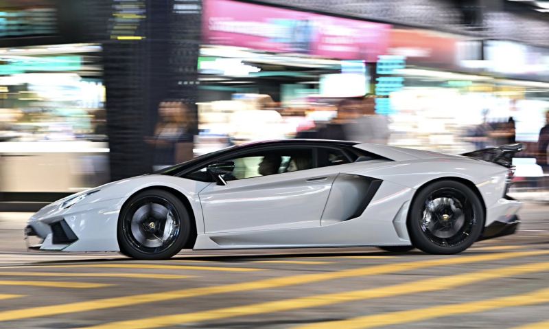 Lamborghini Aventador