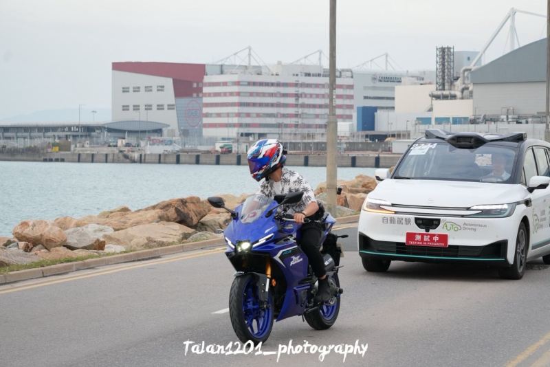 Yamaha R3
