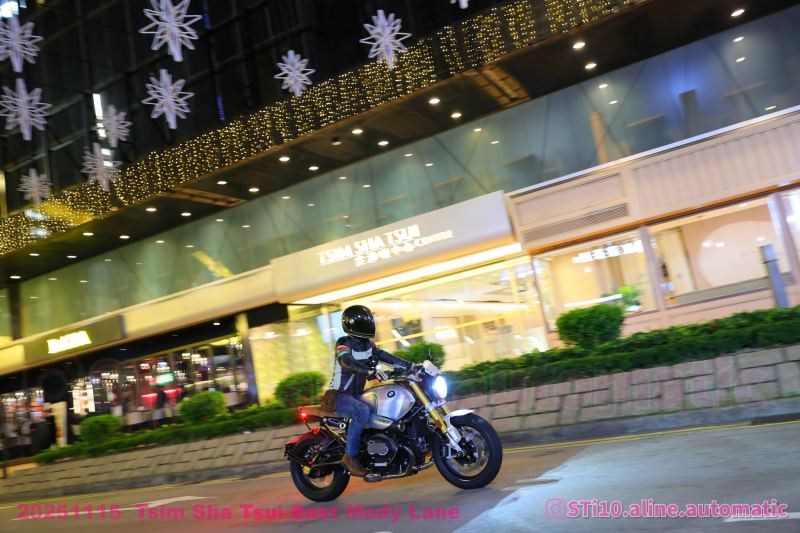 BMW R nineT