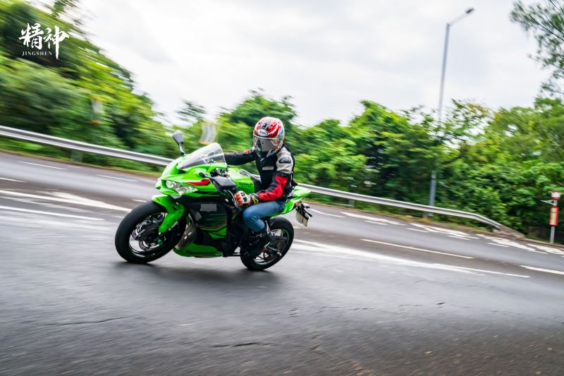 Kawasaki Ninja 400