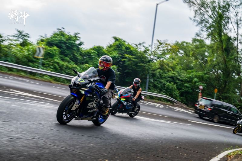 Yamaha R6