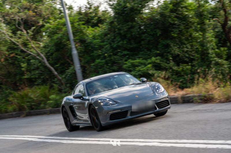 Porsche 718 Cayman