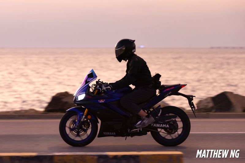 Yamaha R15