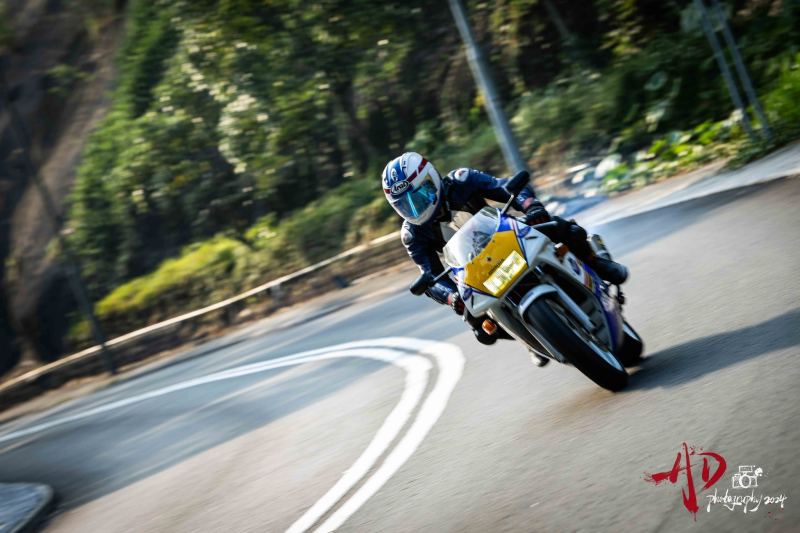 Yamaha FZ750