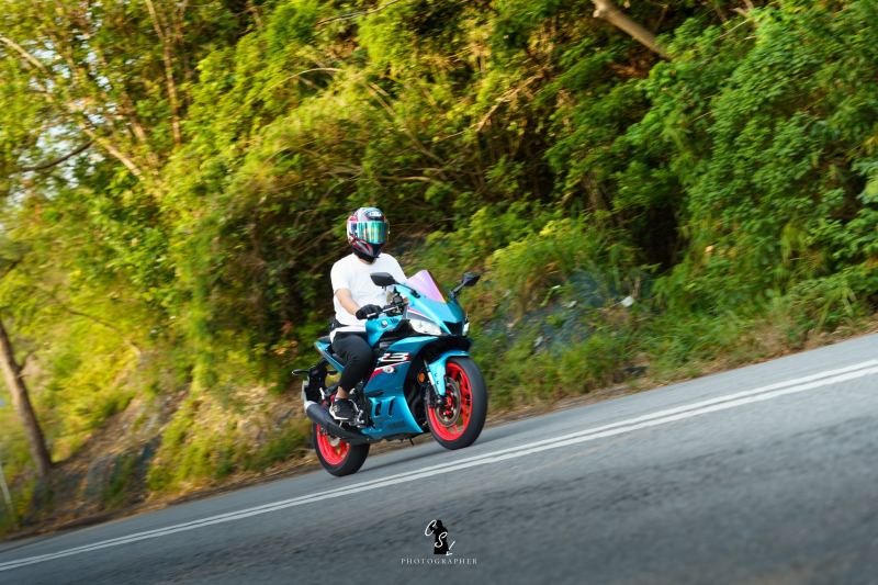 Yamaha R15