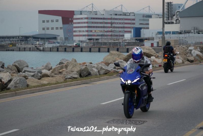 Yamaha R15