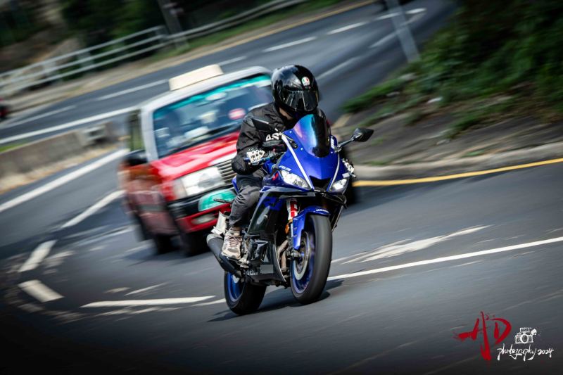 Yamaha R15