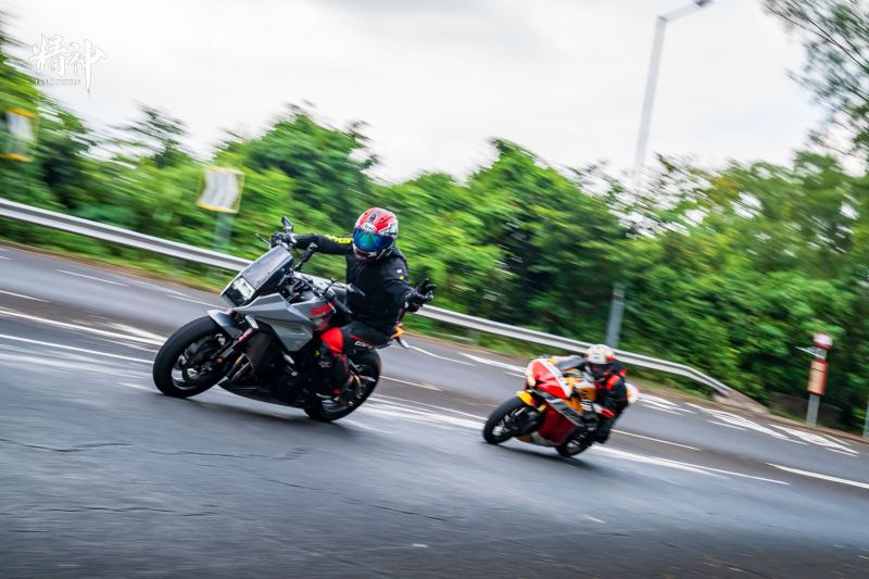 Suzuki V-Strom