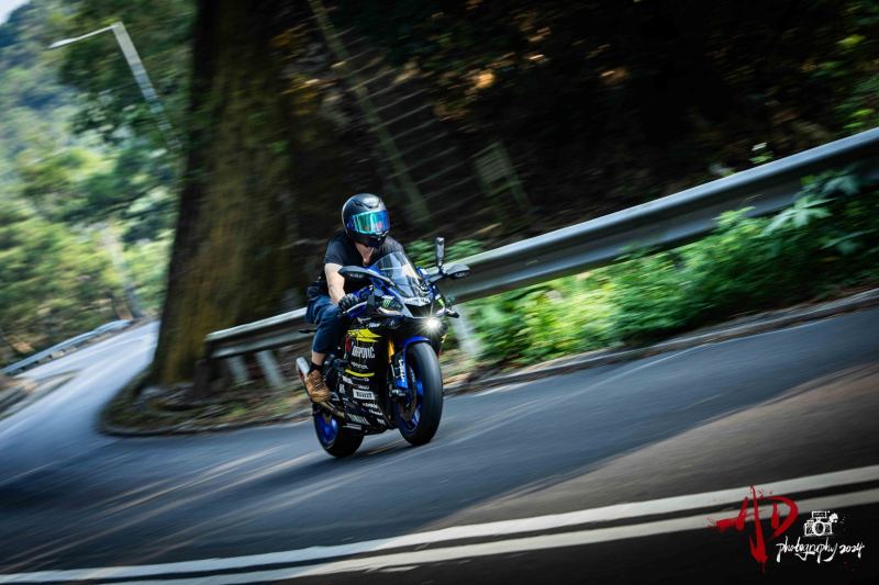 Yamaha R1