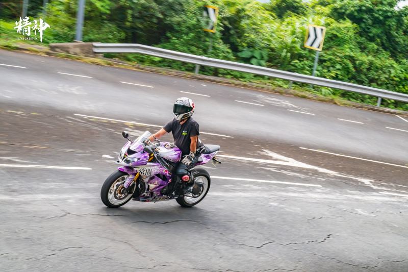 Yamaha R6